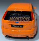 Ford Focus pomarańcz 1:34 Welly 42378