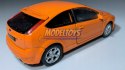 Ford Focus pomarańcz 1:34 Welly 42378