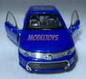 Toyota Camry niebieska 1:34 Welly 43728