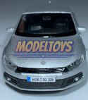 Volkswagen Scirocco srebrny 1:34 Welly 43615