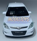 Hyundai i30 biały 1:34 Welly 43610F