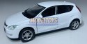 Hyundai i30 biały 1:34 Welly 43610F