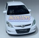 Hyundai i30 biały 1:34 Welly 43610F