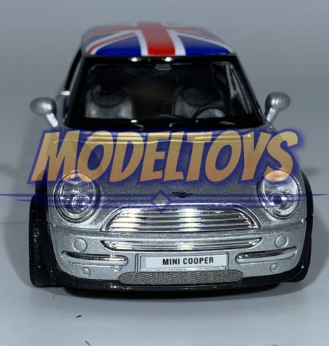 MINI COOPER srebrny flaga UK 1:34 Welly 49766F MINI COOPER srebrny flaga UK 1:34 Welly 49766F
