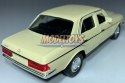 Mercedes-Benz W123 1:34 Welly 43686F