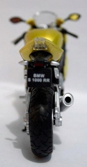 BMW S 1000RR motocykl model 1:18 Welly metalowy BMW S 1000RR motocykl model 1:18 Welly metalowy