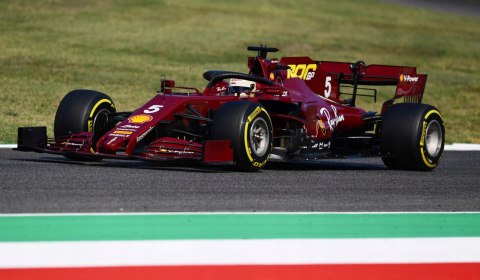 Bolid F1 FERRARI SF1000 Tuscan Vettel BBurago 1:43 Bolid F1 FERRARI SF1000 Tuscan Vettel BBurago 1:43