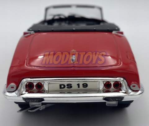 CITROEN DS 19 Cabriolet model METAL WELLY 1:24 CITROEN DS 19 Cabriolet model METAL WELLY 1:24