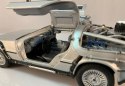 DMC-12 DeLorean Powrót do przyszłości 2 Welly 1:24