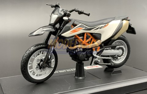 KTM 690 SMC R motocykl model 1:18 Maisto KTM 690 SMC R motocykl model 1:18 Maisto