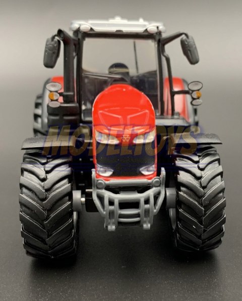 Traktor Massey Ferguson z napędem BBURAGO metal Traktor Massey Ferguson z napędem BBURAGO metal