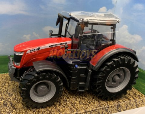 Traktor Massey Ferguson z napędem BBURAGO metal Traktor Massey Ferguson z napędem BBURAGO metal