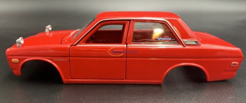 DATSUN 510 1971 1:24 do składania Maisto 39308 DATSUN 510 1971 1:24 do składania Maisto 39308