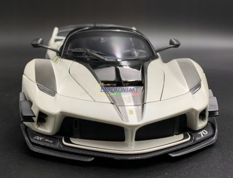 FERRARI FXX K Evo 70 duży model 1:18 Bburago 16012 FERRARI FXX K Evo 70 duży model 1:18 Bburago 16012