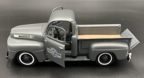 HARLEY DAVIDSON WLA Flathead 1942 + FORD F-1 1:24 HARLEY DAVIDSON WLA Flathead 1942 + FORD F-1 1:24