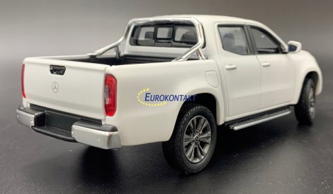 MERCEDES X Class pick-up samochód model Welly 1:27 MERCEDES X Class pick-up samochód model Welly 1:27