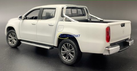 MERCEDES X Class pick-up samochód model Welly 1:27 MERCEDES X Class pick-up samochód model Welly 1:27