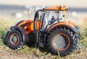 VALTRA TZ54 ciągnik traktor 1:32 Britains 43273