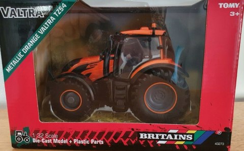 VALTRA TZ54 ciągnik traktor 1:32 Britains 43273 VALTRA TZ54 ciągnik traktor 1:32 Britains 43273