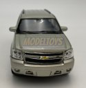 Chevrolet Tahoe '08 biały police 1:34 Welly 43607