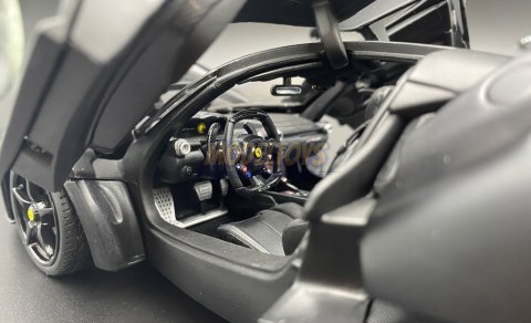 FERRARI LaFerrari signature 1:18 Bburago 16901 FERRARI LaFerrari signature 1:18 Bburago 16901