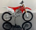 HONDA CRF 450 R na podstawce model 1:18 Maisto