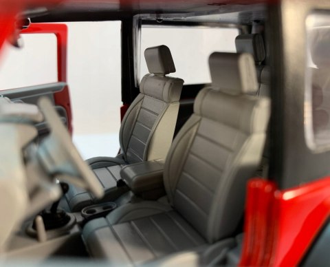 JEEP Wrangler Rubicon Hard Top model Welly 1:24 JEEP Wrangler Rubicon Hard Top model Welly 1:24