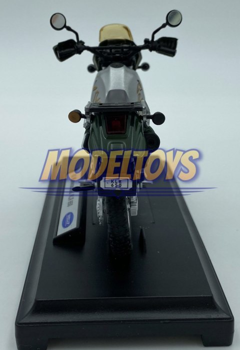 KAWASAKI KLR 650 2002 model 1:18 Welly KAWASAKI KLR 650 2002 model 1:18 Welly