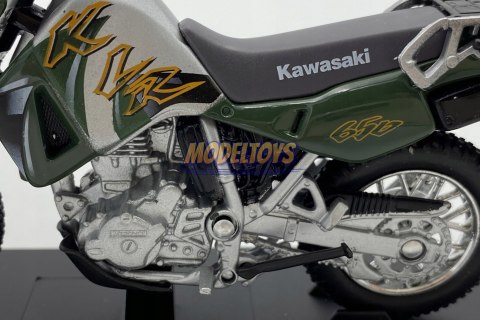 KAWASAKI KLR 650 2002 model 1:18 Welly KAWASAKI KLR 650 2002 model 1:18 Welly