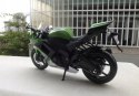 KAWASAKI ZX 10R Ninja PODSTAWKA 1:12 Maisto 32709