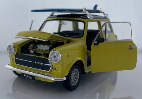 MINI Cooper 1300 z deską SURFING metal WELLY 1:24 MINI Cooper 1300 z deską SURFING metal WELLY 1:24