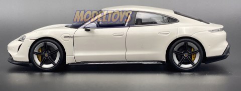 Porsche TAYCAN Turbo S 1:24 model Bburago 21098 Porsche TAYCAN Turbo S 1:24 model Bburago 21098