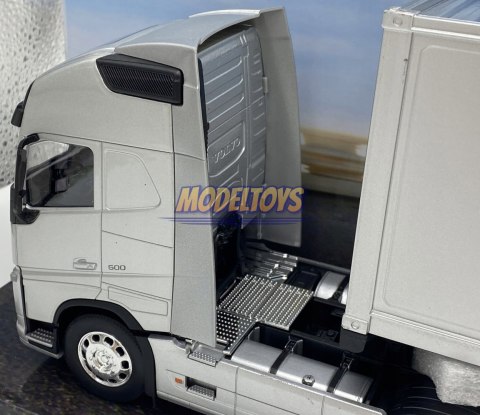 VOLVO FH ciągnik z naczepą TIR model WELLY 1:32 VOLVO FH ciągnik z naczepą TIR model WELLY 1:32
