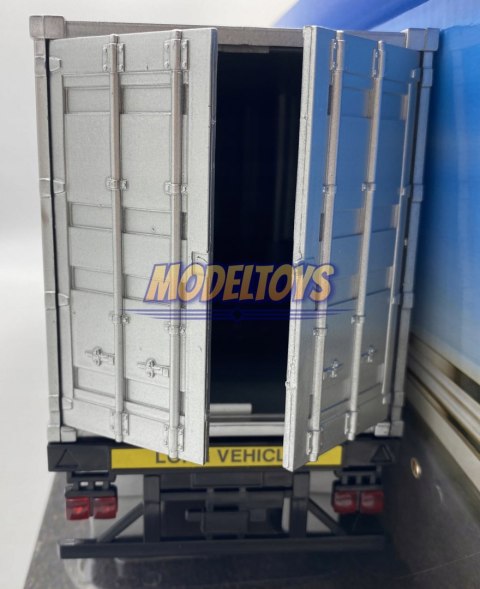 VOLVO FH ciągnik z naczepą TIR model WELLY 1:32 VOLVO FH ciągnik z naczepą TIR model WELLY 1:32