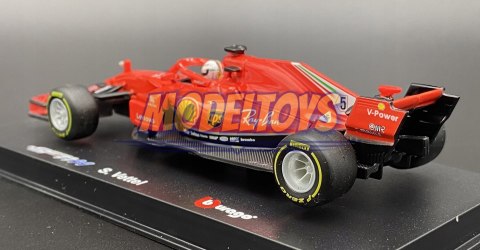 Bolid F1 FERRARI SF71H S. Vettel KASK BBurago 1:43 Bolid F1 FERRARI SF71H S. Vettel KASK BBurago 1:43