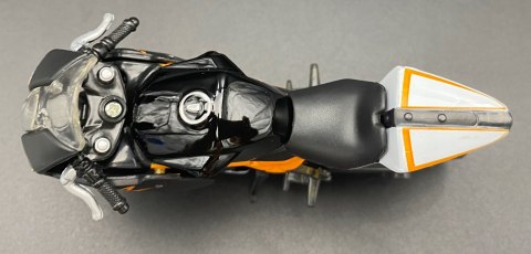 KTM 1190 RC8 R model motocykl 1:18 Bburago KTM 1190 RC8 R model motocykl 1:18 Bburago