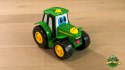 ZBUDUJ traktor Johny 18 m-cy JOHN DEERE TOMY 46655