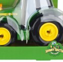 ZBUDUJ traktor Johny 18 m-cy JOHN DEERE TOMY 46655