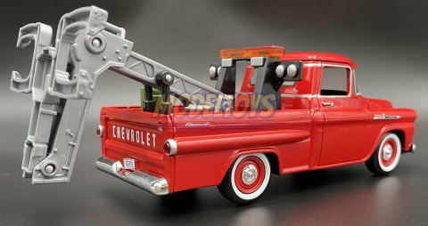 Chevy Apache 1958 Tow Truck 1:24 Motormax 75343 Chevy Apache 1958 Tow Truck 1:24 Motormax 75343