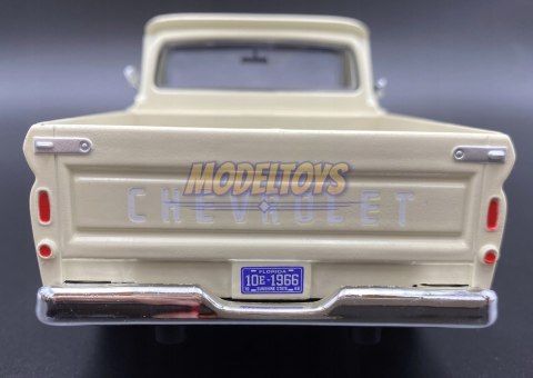 Chevy C10 Fleetside Pickup 1:24 Motormax 73355 Chevy C10 Fleetside Pickup 1:24 Motormax 73355