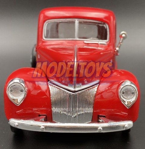 Ford Pickup 1940 model metal 1:24 Motormax 73234 Ford Pickup 1940 model metal 1:24 Motormax 73234