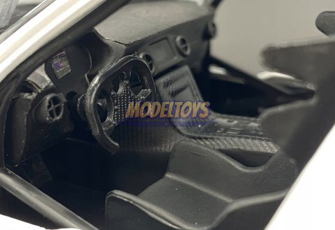 Mercedes Benz SLS AMG GT3 #7 1:24 Motormax 73772 Mercedes Benz SLS AMG GT3 #7 1:24 Motormax 73772