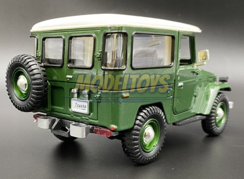 Toyota FJ 40 Hard Top 1:24 Motormax 79323 Toyota FJ 40 Hard Top 1:24 Motormax 79323
