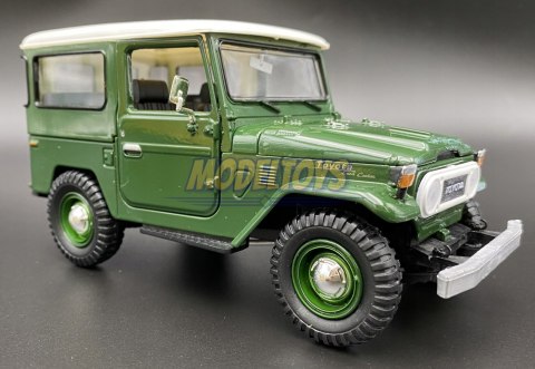 Toyota FJ 40 Hard Top 1:24 Motormax 79323 Toyota FJ 40 Hard Top 1:24 Motormax 79323