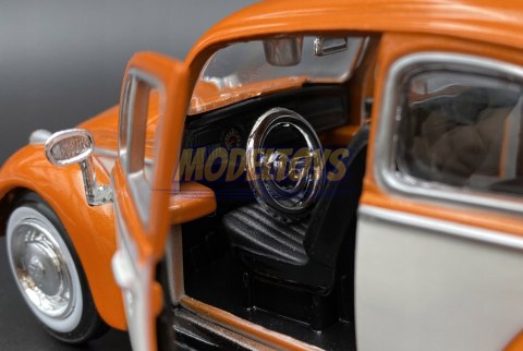VW Classic Beetle Rear Luggage 1:24 Motormax 79558 VW Classic Beetle Rear Luggage 1:24 Motormax 79558