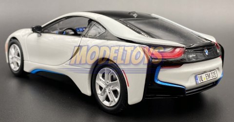 BMW i8 Coupe 2018 white model 1:24 Motormax 79359 BMW i8 Coupe 2018 white model 1:24 Motormax 79359