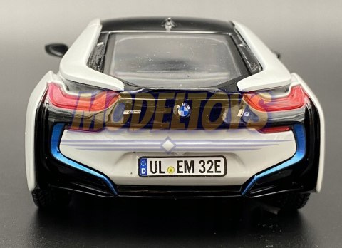 BMW i8 Coupe 2018 white model 1:24 Motormax 79359 BMW i8 Coupe 2018 white model 1:24 Motormax 79359