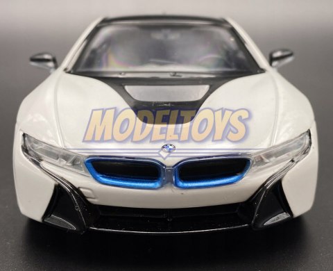 BMW i8 Coupe 2018 white model 1:24 Motormax 79359 BMW i8 Coupe 2018 white model 1:24 Motormax 79359