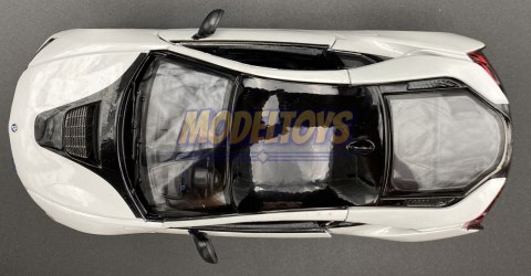 BMW i8 Coupe 2018 white model 1:24 Motormax 79359 BMW i8 Coupe 2018 white model 1:24 Motormax 79359