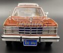 Chrysler LeBaron Town&Coun 1:24 Motormax 73331